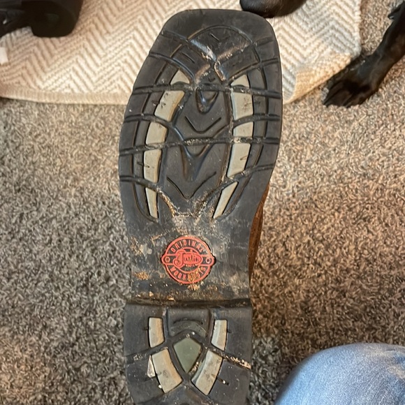 Women’s justin brand composite toe boots. - Picture 2 of 5